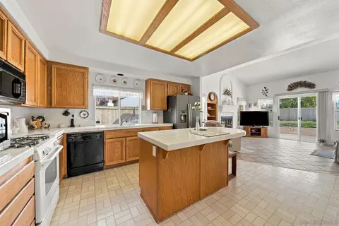 Kitchen - 4449 Old Riv, Oceanside, CA 92057 photo 2 of 5