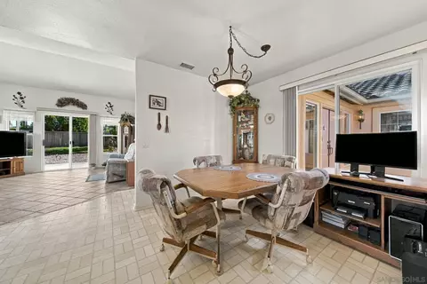 Dining - 4449 Old Riv, Oceanside, CA 92057 photo 1 of 1
