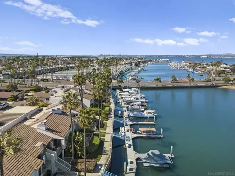 View/Area - 6 E Kingston Ct, Coronado, CA 92118 photo 7 of 13