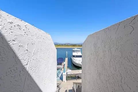 View/Area - 6 E Kingston Ct, Coronado, CA 92118 photo 4 of 13