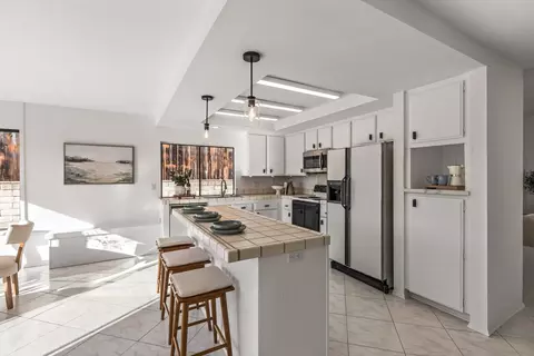 Kitchen - 470 Jolina, Encinitas, CA 92024 photo 2 of 3