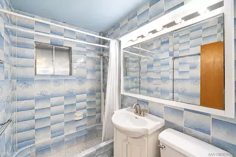 Bath - 1260 Presioca St, Spring Valley, CA 91977 photo 2 of 2