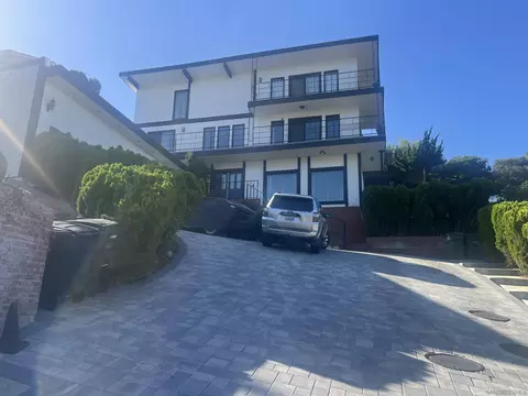 4515 Valley Rdg, View Park, CA 90008
