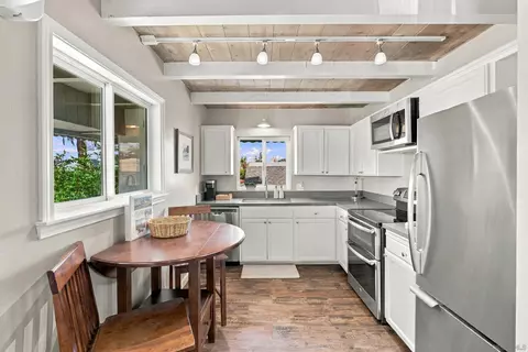 Kitchen - 1817-19 Coast Blvd, Del Mar, CA 92014 photo 5 of 5