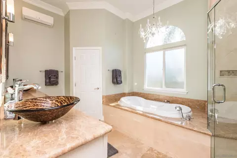 Bath - 2340 Lomica Pl, Escondido, CA 92029 photo 1 of 8