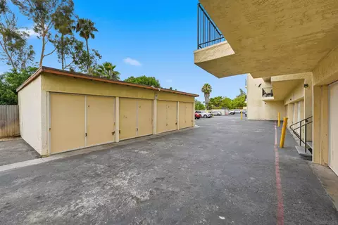 2036 Canyon Dr, Oceanside, CA 92054 photo 10