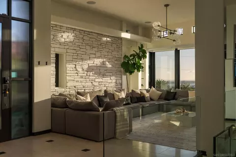 3515 Union St, San Diego, CA 92103