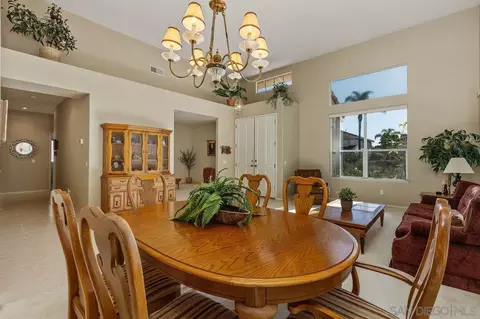 Dining - 4887 Glenhollow, Oceanside, CA 92057 photo 2 of 5