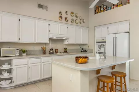 Kitchen - 4887 Glenhollow, Oceanside, CA 92057 photo 2 of 6