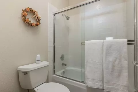 Bath - 4887 Glenhollow, Oceanside, CA 92057 photo 5 of 5