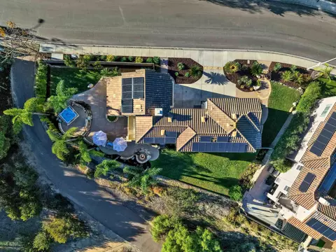 7507 Mona Ln, San Diego, CA 92130