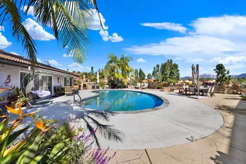 17361 Regalo, San Diego, CA 92128