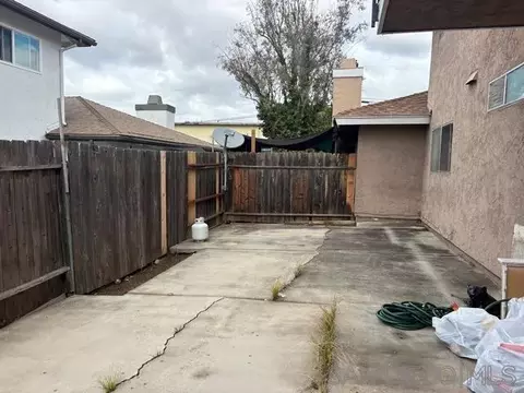 Exterior - 1225 Arcadia Ave, Vista, CA 92084 photo 1 of 1