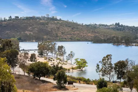 View/Area - 7640 Torrem St, La Mesa, CA 91942 photo 6 of 9