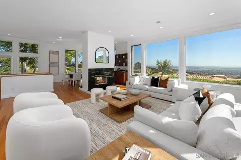Living - 1115 La Jolla Rancho Rd, La Jolla, CA 92037 photo 2 of 5