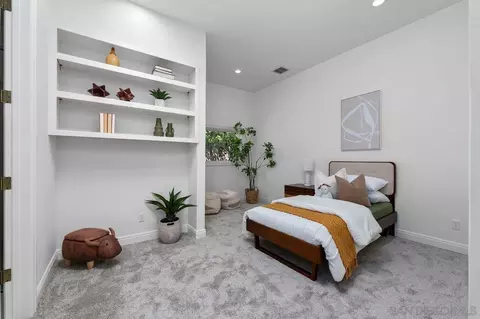 Bedroom - 1115 La Jolla Rancho Rd, La Jolla, CA 92037 photo 2 of 3