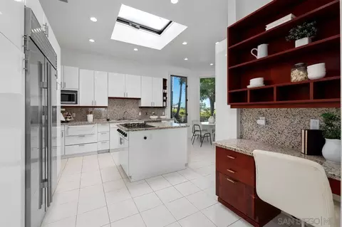 Kitchen - 1115 La Jolla Rancho Rd, La Jolla, CA 92037 photo 2 of 2