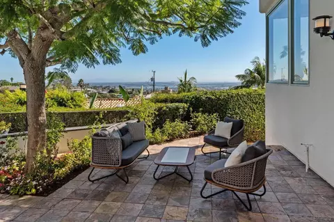 Exterior - 1115 La Jolla Rancho Rd, La Jolla, CA 92037 photo 9 of 14