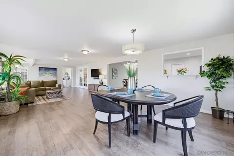 6656 Rockglen Ave, San Diego, CA 92111