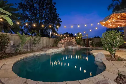Exterior - 1059 Nightingale Pl, Escondido, CA 92027 photo 10 of 13