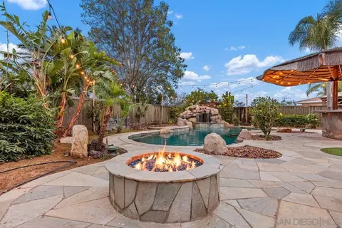 Exterior - 1059 Nightingale Pl, Escondido, CA 92027 photo 8 of 13