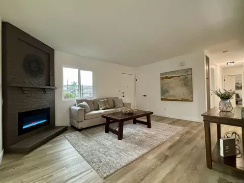 Living - 3401 Del Este Way, Oceanside, CA 92056 photo 3 of 4