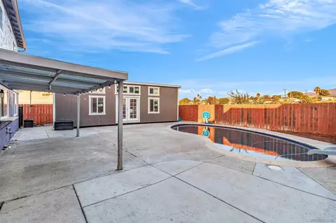 Exterior - 341 Paraiso Ave, Spring Valley, CA 91977 photo 4 of 9