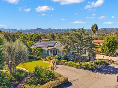 3045 Mary Ln, Escondido, CA 92025