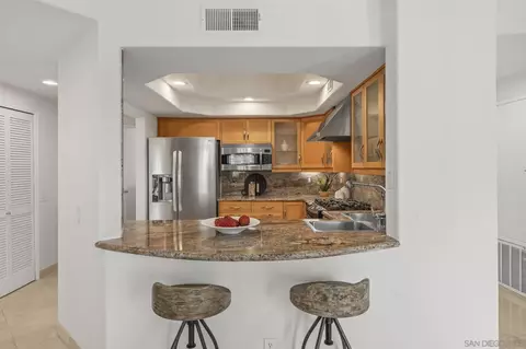 Kitchen - 8635 Via Mallorca #D, La Jolla, CA 92037 photo 3 of 4