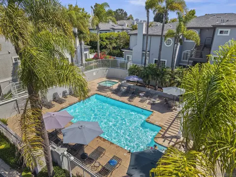 Exterior - 8635 Via Mallorca #D, La Jolla, CA 92037 photo 5 of 8