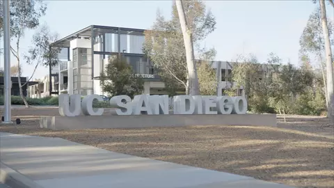 Exterior - 8635 Via Mallorca #D, La Jolla, CA 92037 photo 8 of 8