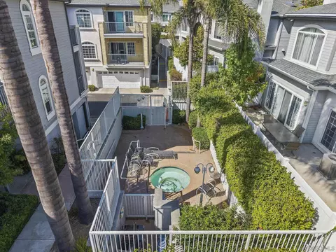 Exterior - 8635 Via Mallorca #D, La Jolla, CA 92037 photo 6 of 8