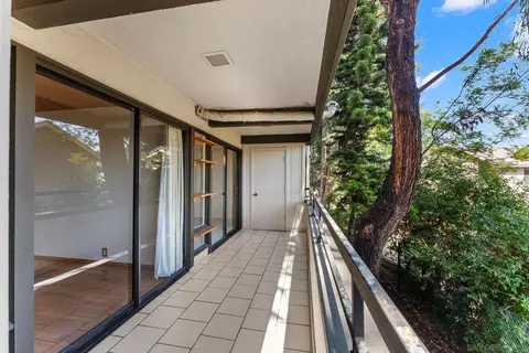 Exterior - 2533 Navarra Dr #2A, Carlsbad, CA 92009 photo 3 of 7