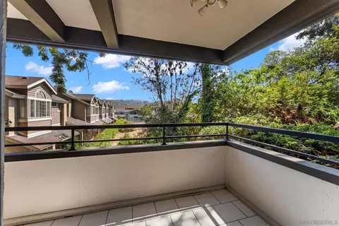 Exterior - 2533 Navarra Dr #2A, Carlsbad, CA 92009 photo 1 of 7
