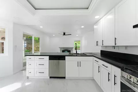 Kitchen - 13625 Darryl Ct, El Cajon, CA 92021 photo 4 of 4