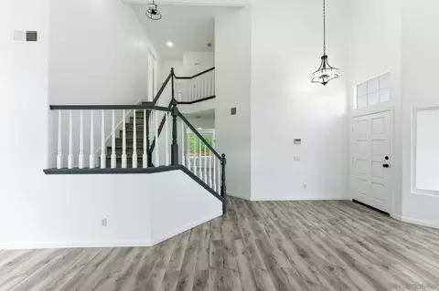 Entry Way - 13625 Darryl Ct, El Cajon, CA 92021 photo 1 of 4