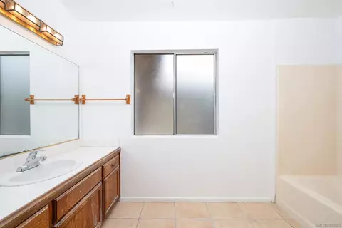 Bath - 5654 Tumbleweed Way, Oceanside, CA 92057 photo 3 of 3
