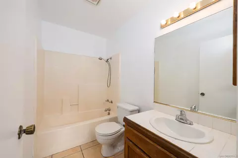 Bath - 5654 Tumbleweed Way, Oceanside, CA 92057 photo 1 of 3