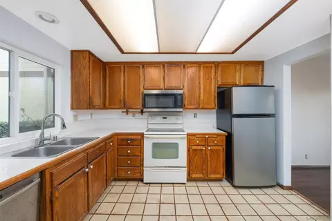 Kitchen - 5654 Tumbleweed Way, Oceanside, CA 92057 photo 1 of 2