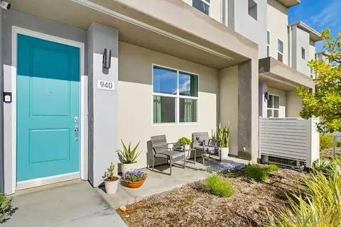 940 Cooper Pl, San Diego, CA 92102