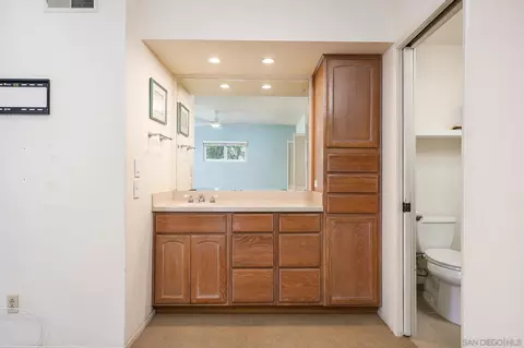 Bath - 5410 Bishops Way, La Mesa, CA 91941 photo 1 of 3