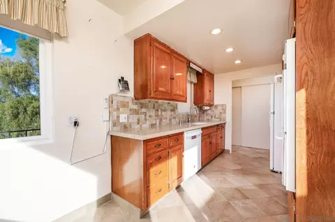 Kitchen - 5410 Bishops Way, La Mesa, CA 91941 photo 2 of 3