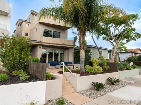 938 Opal, San Diego, CA 92109