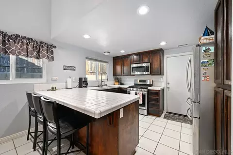 Kitchen - 13872 Jack Oak Ln, Lakeside, CA 92040 photo 1 of 4