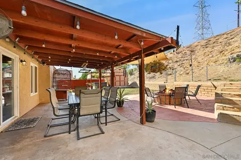 Exterior - 13872 Jack Oak Ln, Lakeside, CA 92040 photo 3 of 6