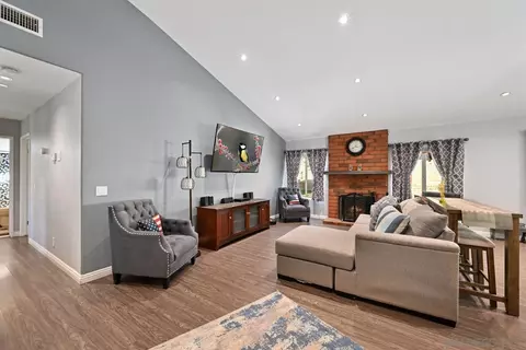 Living - 13872 Jack Oak Ln, Lakeside, CA 92040 photo 2 of 2