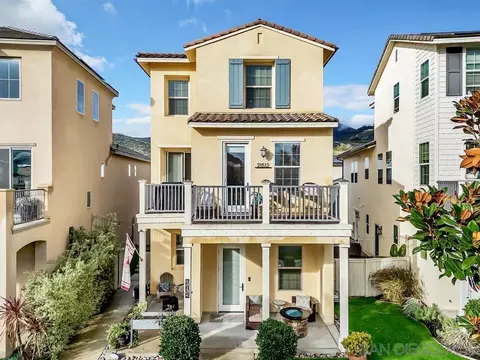 21512 Harmony Village Dr, Escondido, CA 92029