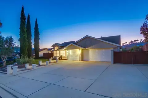 Exterior - 5359 Triple Crown Dr, Bonsall, CA 92003 photo 4 of 24