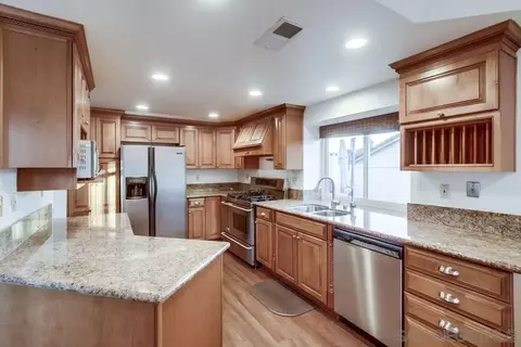 Kitchen - 5359 Triple Crown Dr, Bonsall, CA 92003 photo 1 of 5