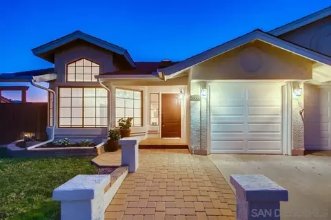 Exterior - 5359 Triple Crown Dr, Bonsall, CA 92003 photo 5 of 24
